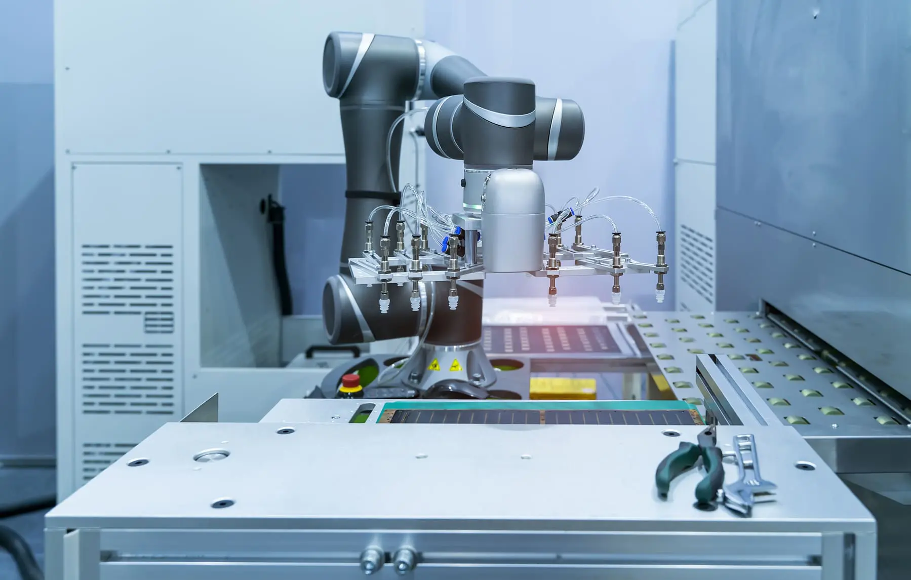 Collaborative robots in the field of mechanical machining